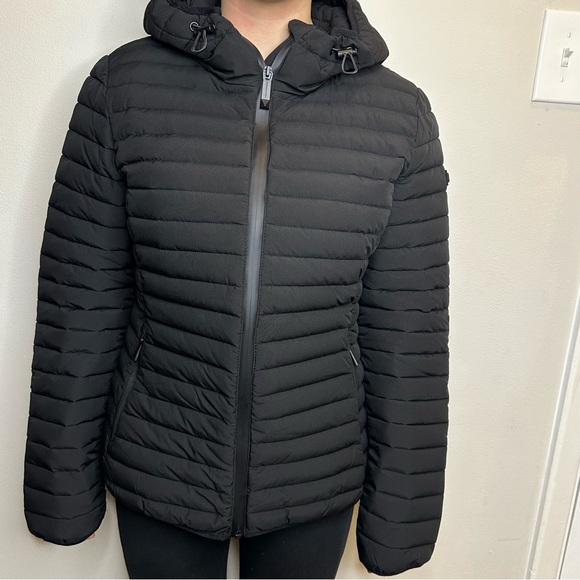 NWT BCBG MAXAZRIA Jacket Womens S Quilted Puffer Hoodie l Feather Free MSRP $298 - Picture 1 of 9